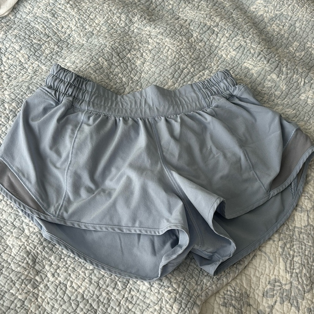 Lululemon hotty hot shorts 2.5